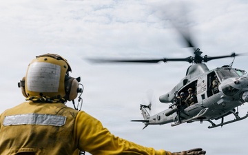 11th MEU Marines, Sailors Conduct Hoist Training Aboard USS Portland