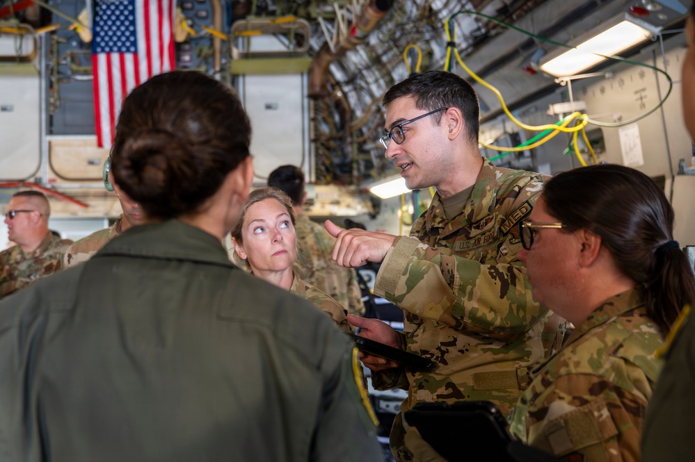 911th AES sharpens in-flight medical readiness