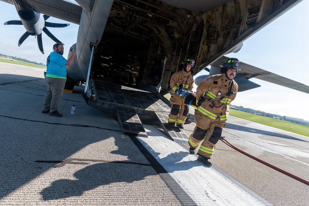 Metropolitan Airport Authority of Peoria conducts 2026 Major Accident Response Exercise (MARE) in Peoria, Ill., April 25, 2026