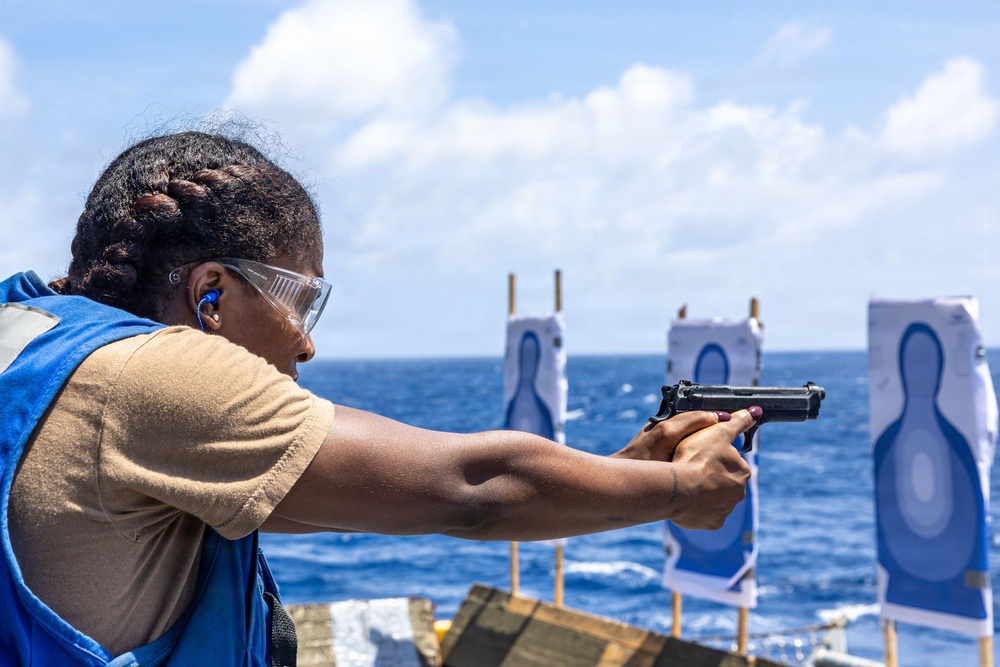 USS Iwo Jima M9 Gun Shoot