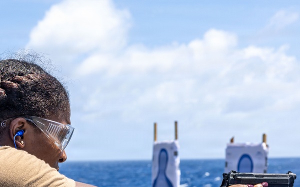 USS Iwo Jima M9 Gun Shoot