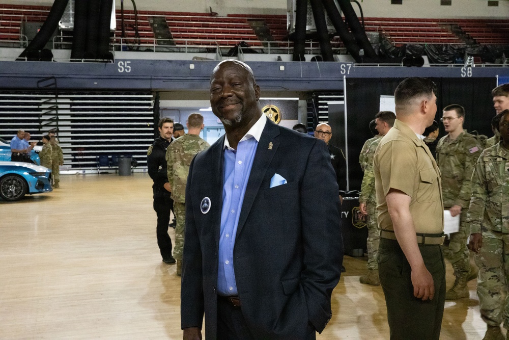 DCNG Hosts Law Enforcement Job Fair