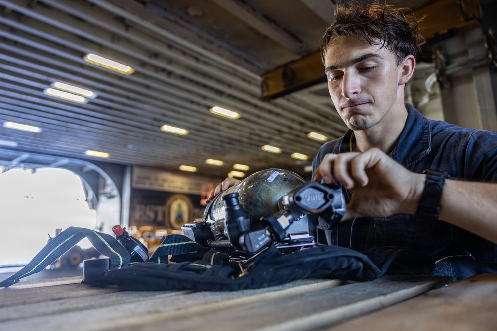USS Iwo Jima Maintenance