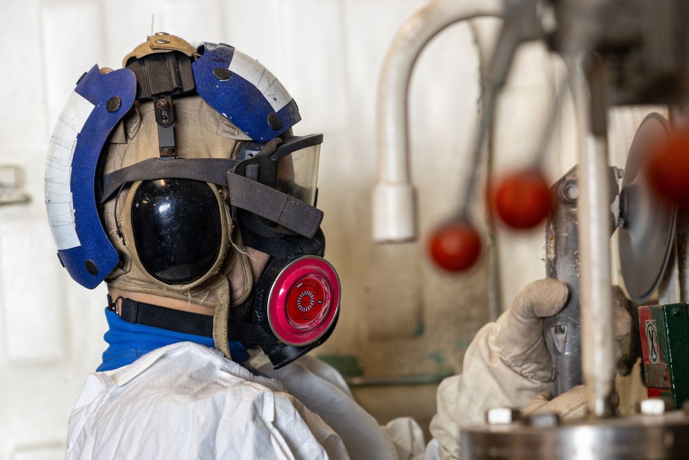 USS Iwo Jima Maintenance