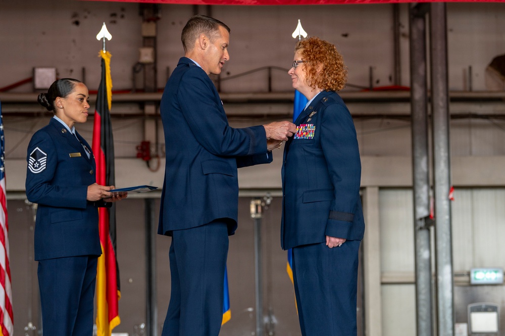 86th Airlift Wing conducts change of command, welcomes new commander