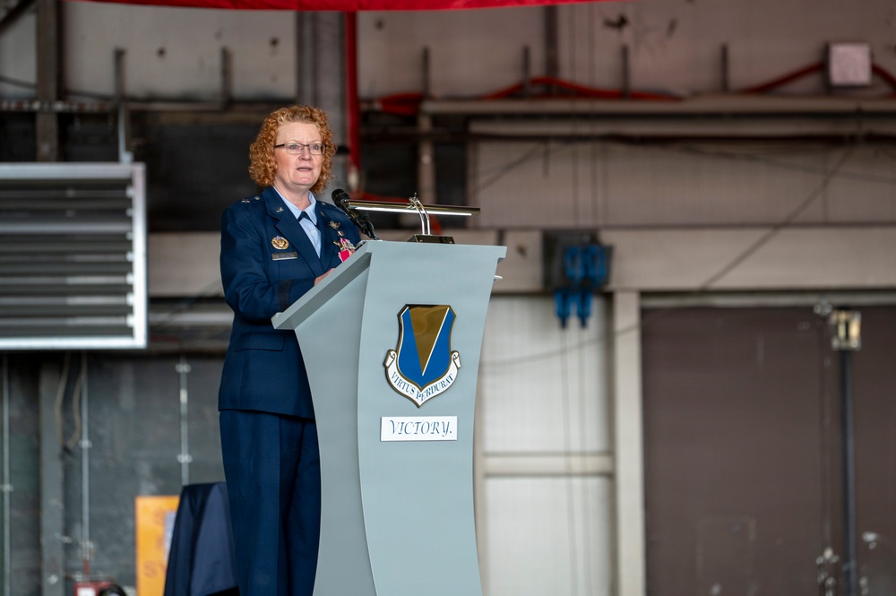 86th Airlift Wing conducts change of command, welcomes new commander