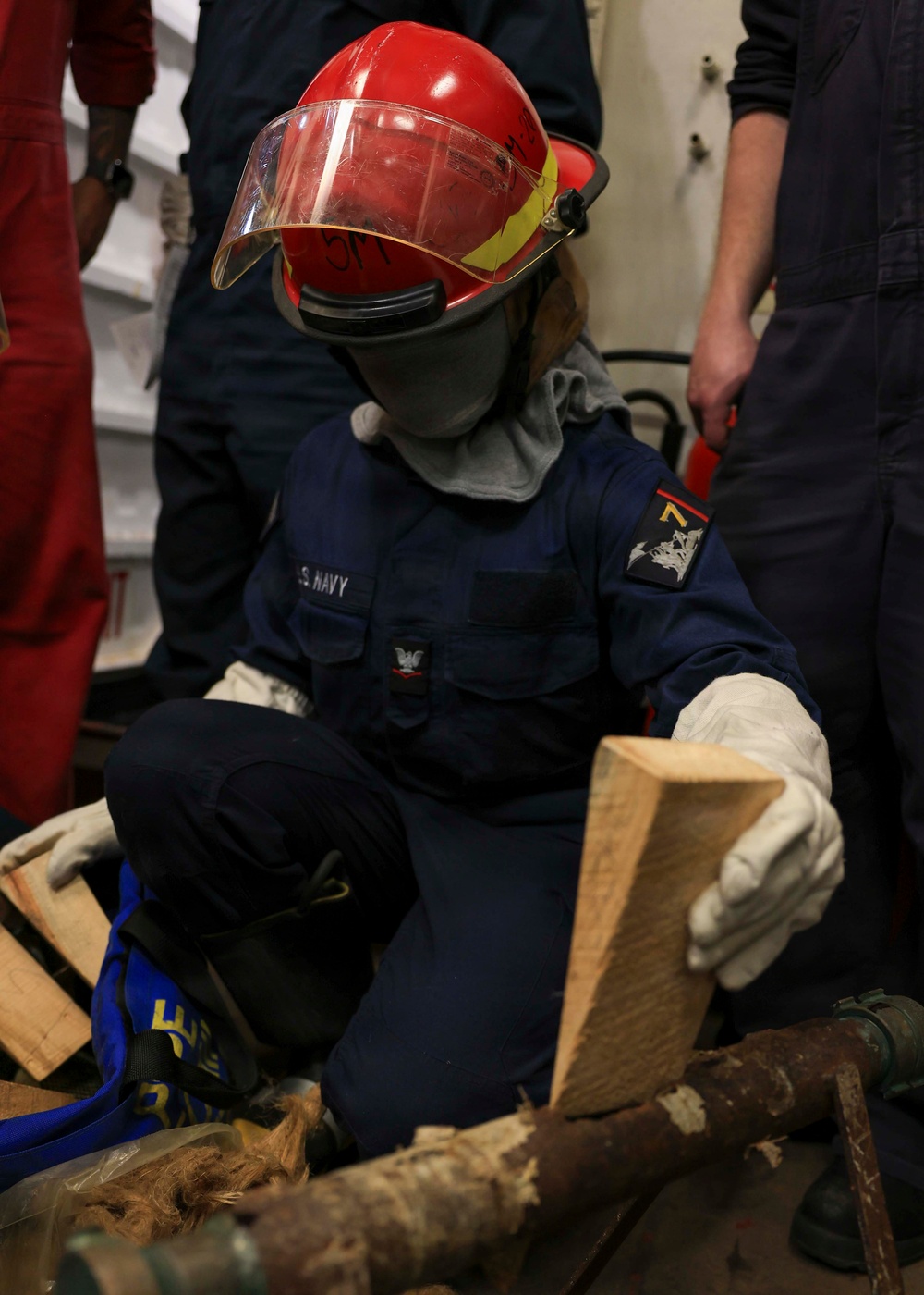 USS Iwo Jima Conducts Inport DCTT Drill
