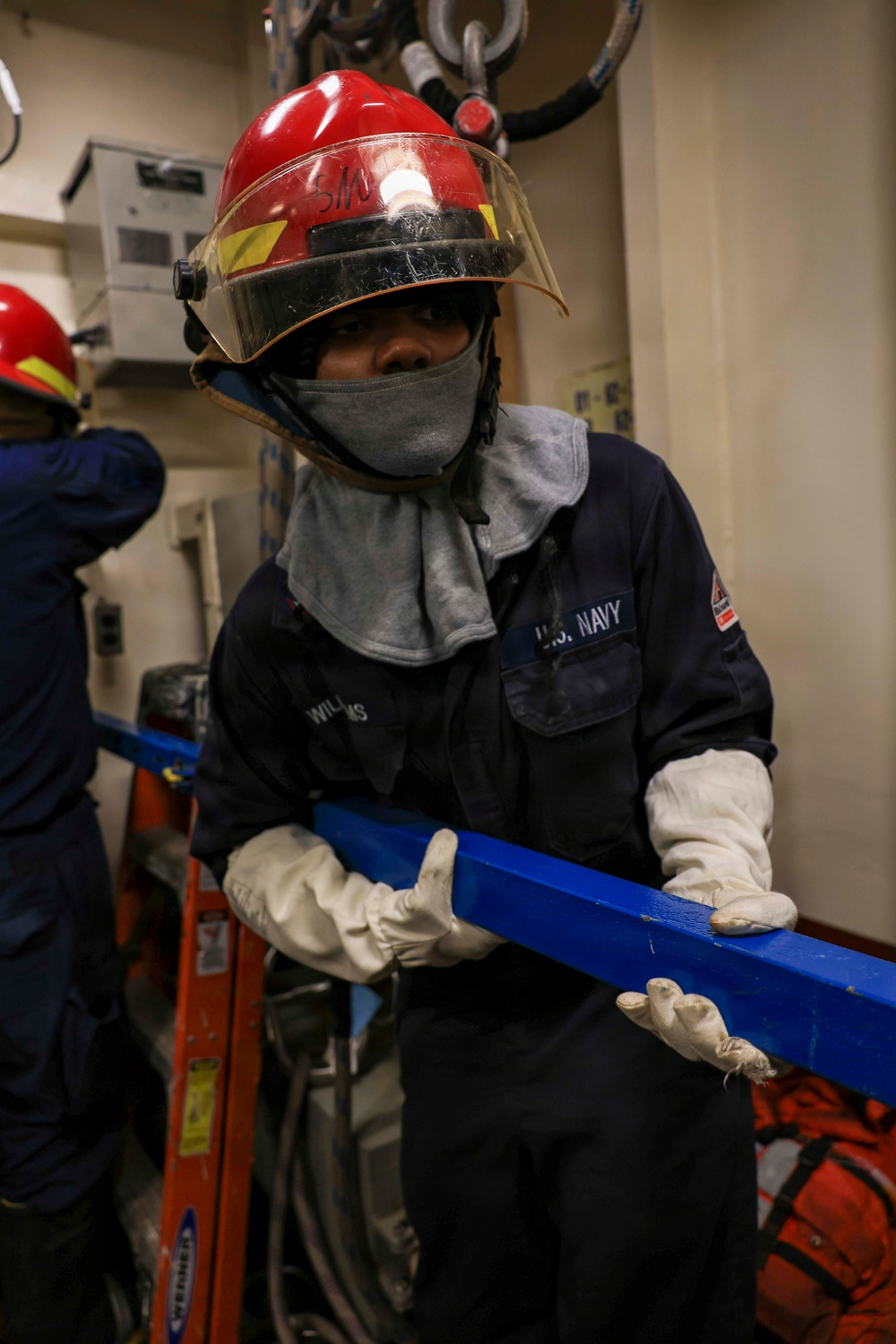 USS Iwo Jima Conducts Inport DCTT Drill