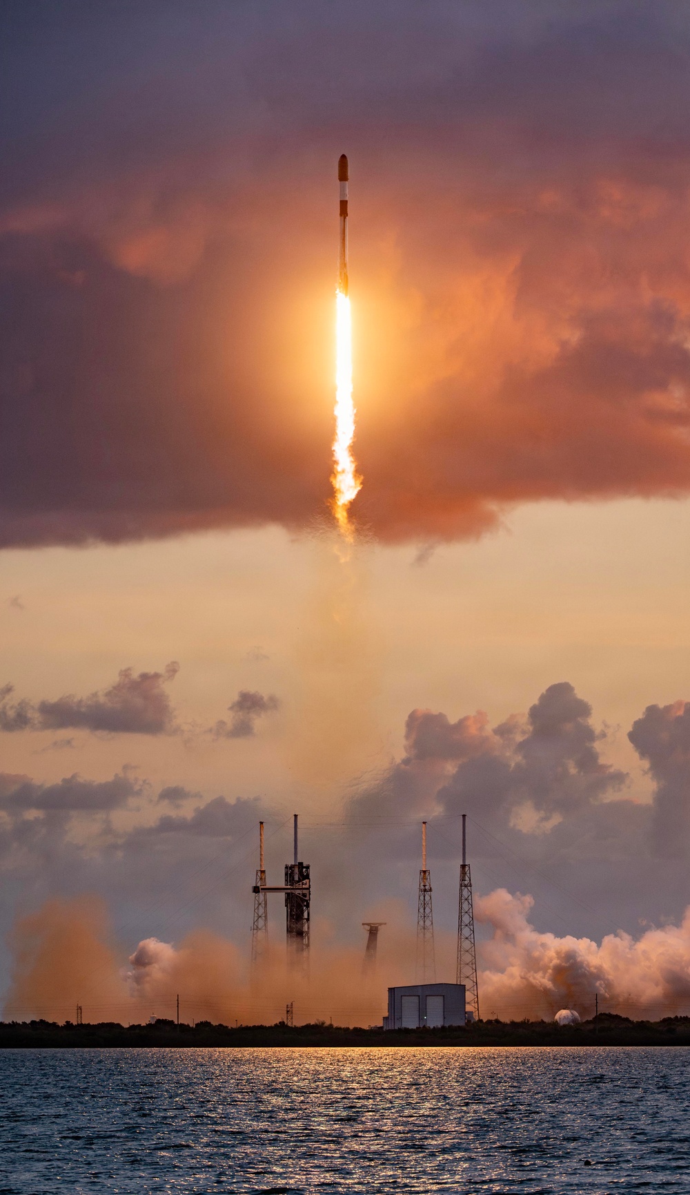 Falcon 9 | Starlink 10-43 Launch