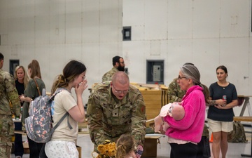 1CAB and HHBN soldiers deploy to Europe