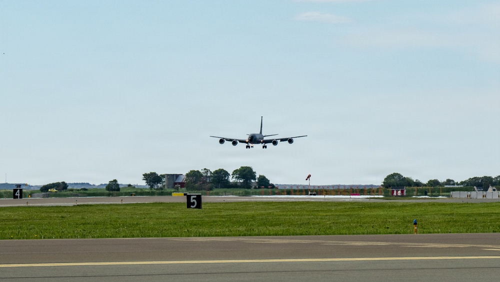 100 ARW finishes a days mission