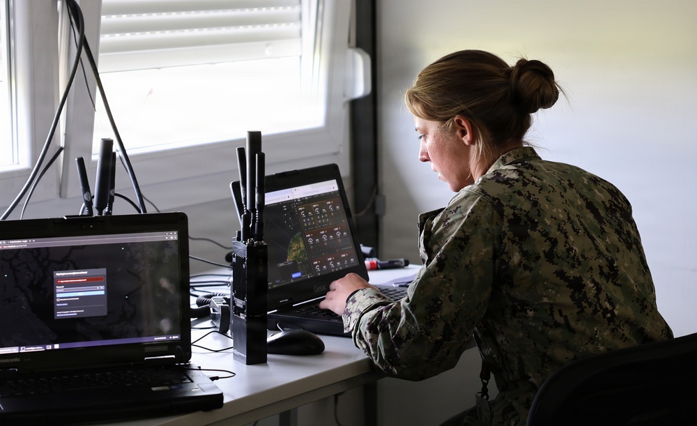 USVDIV-32 conducts live fire exercise with NATO forces