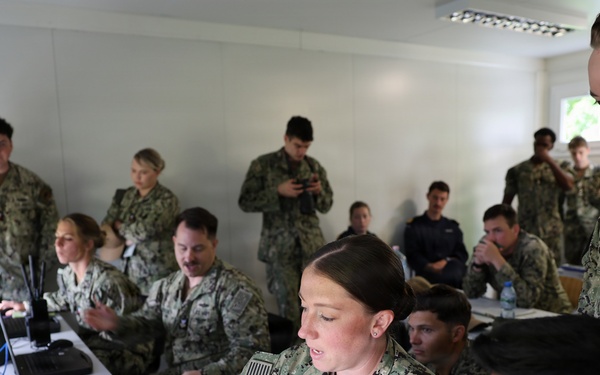USVDIV-32 conducts live fire exercise with NATO forces