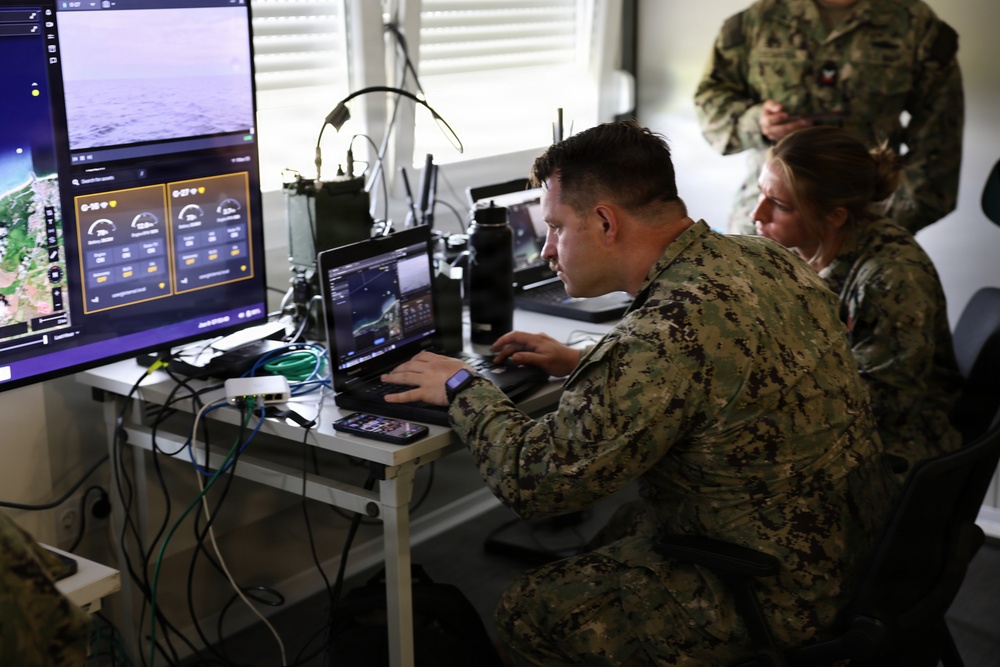 USVDIV-32 conducts live fire exercise with NATO forces