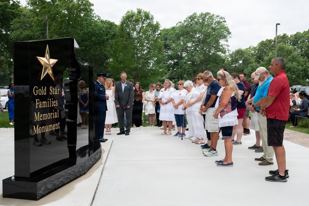 Unveiling of the Gold Star Families Memorial Monument