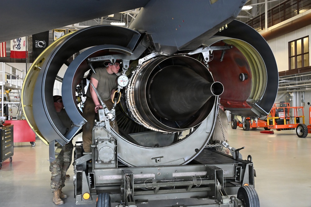Engine Hanging