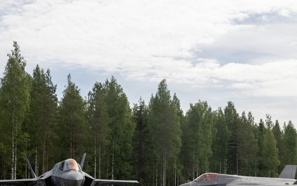 MWSS-272 conducts FARP operations in Finland