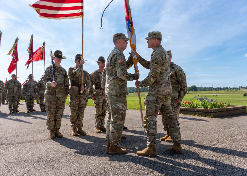 Passing the colors, 1st Engineer Brigade bids farewell to Glaspell and welcomes Kieser