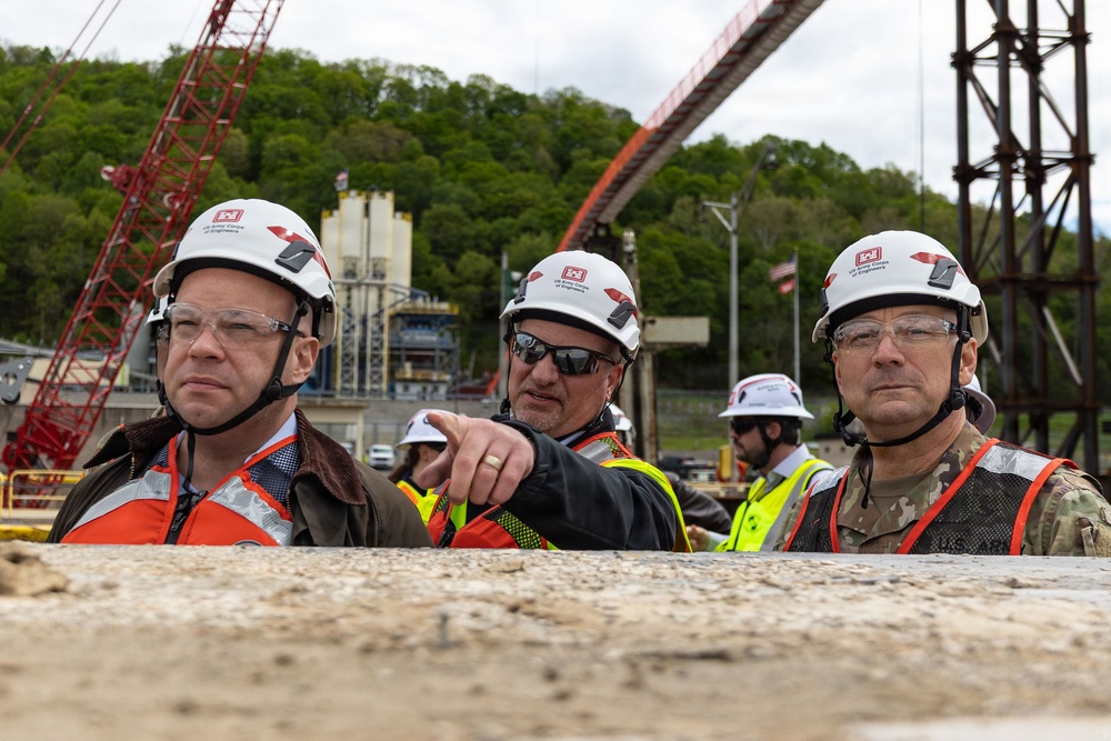 Assistant Secretary of the Army for Civil Works and USACE Commanding General Visit Montgomery Locks and Dam