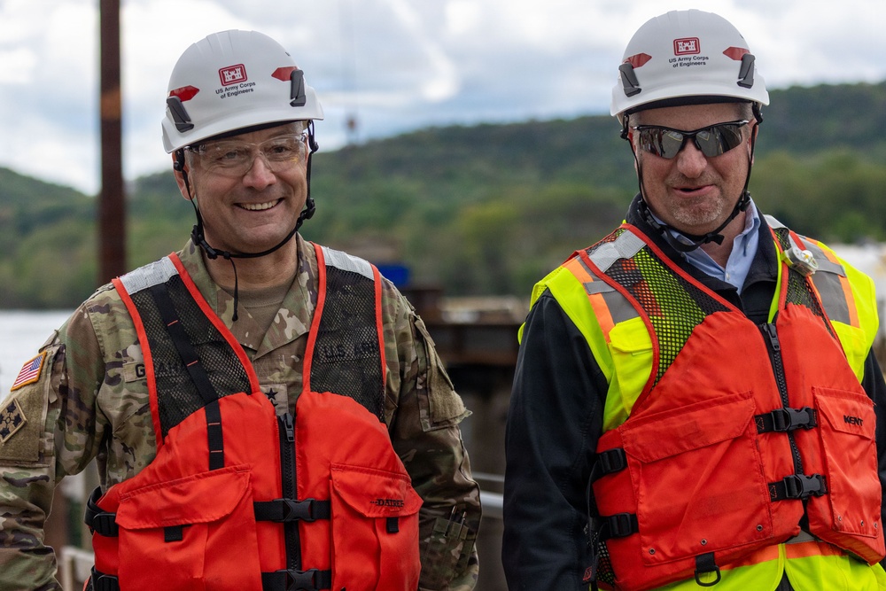 Assistant Secretary of the Army for Civil Works and USACE Commanding General Visit Montgomery Locks and Dam