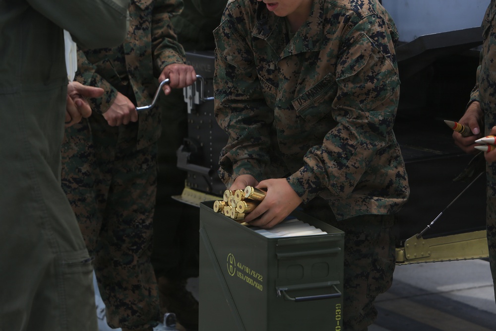 ITX 3-26 | HMLA-775 Conducts Ordnance Loading and Flight Procedures