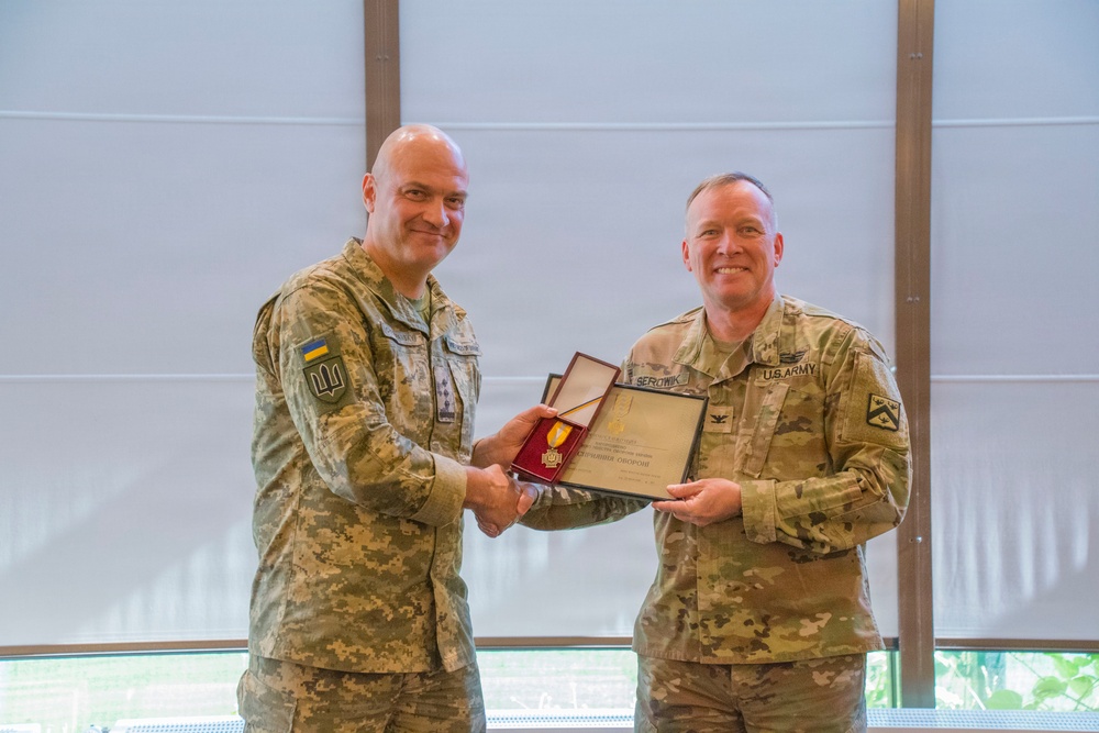 CAC Officer Receives Ukrainian Medal
