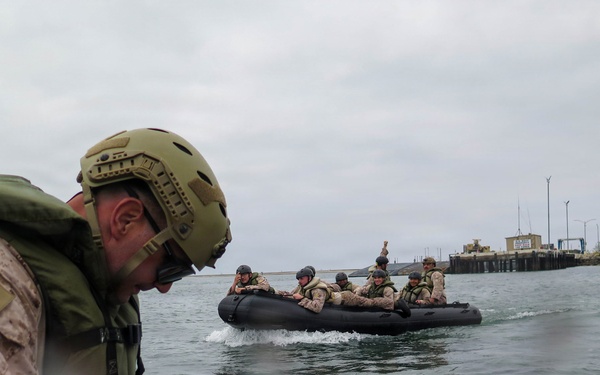2nd Bn., 5th Marines practice loading, unloading in LCU