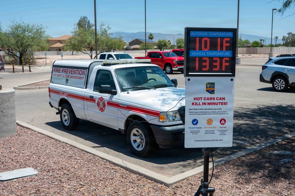 Davis-Monthan fire personnel and lifeguards train for water emergencies
