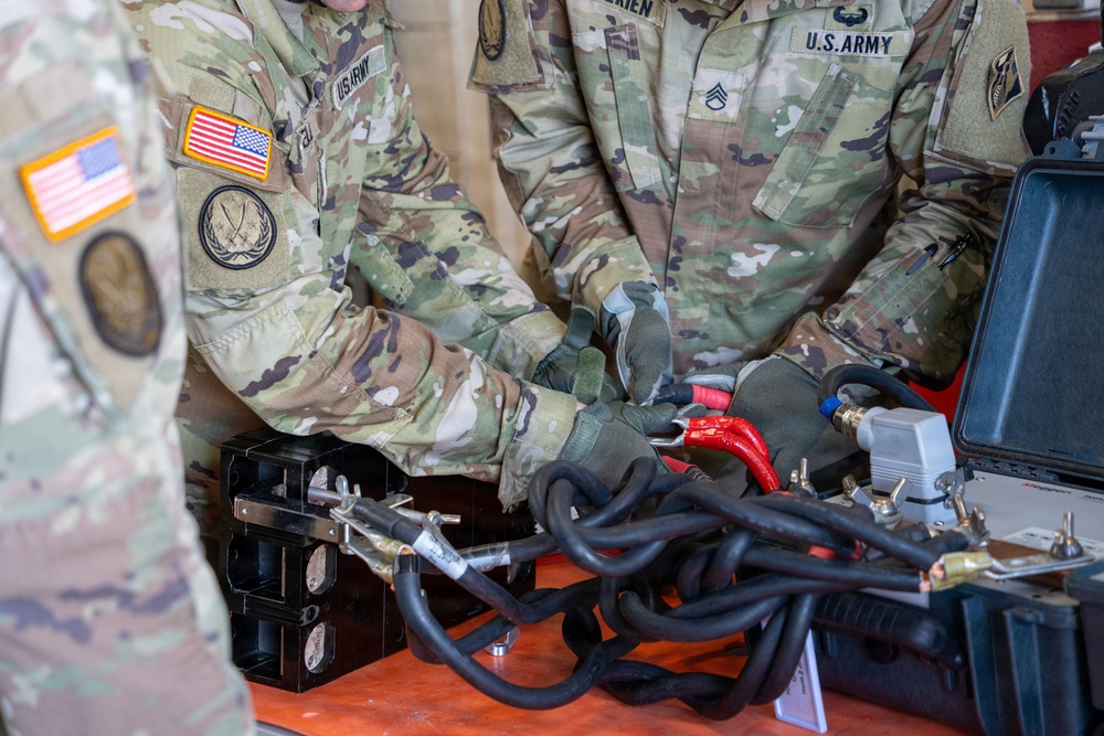 Prime Power Soldiers maintain inland waterways infrastructure America relies on