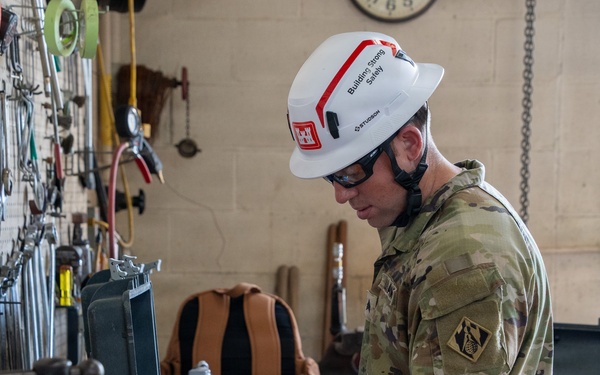 Prime Power Soldiers maintain inland waterways infrastructure America relies on