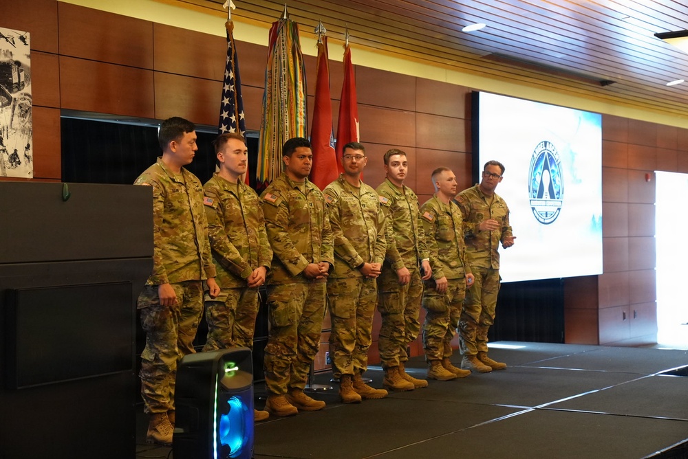 11th Airborne Division Troops Present Ideas at Bi-Annual Angel Ascent