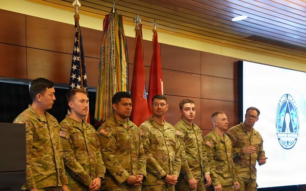 11th Airborne Division Troops Present Ideas at Bi-Annual Angel Ascent