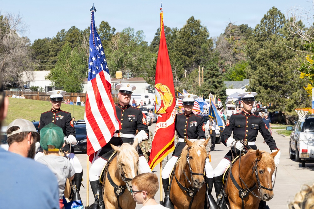 Marine Corps Mounted Color Guard participates in Elizabeth Stampede 2026