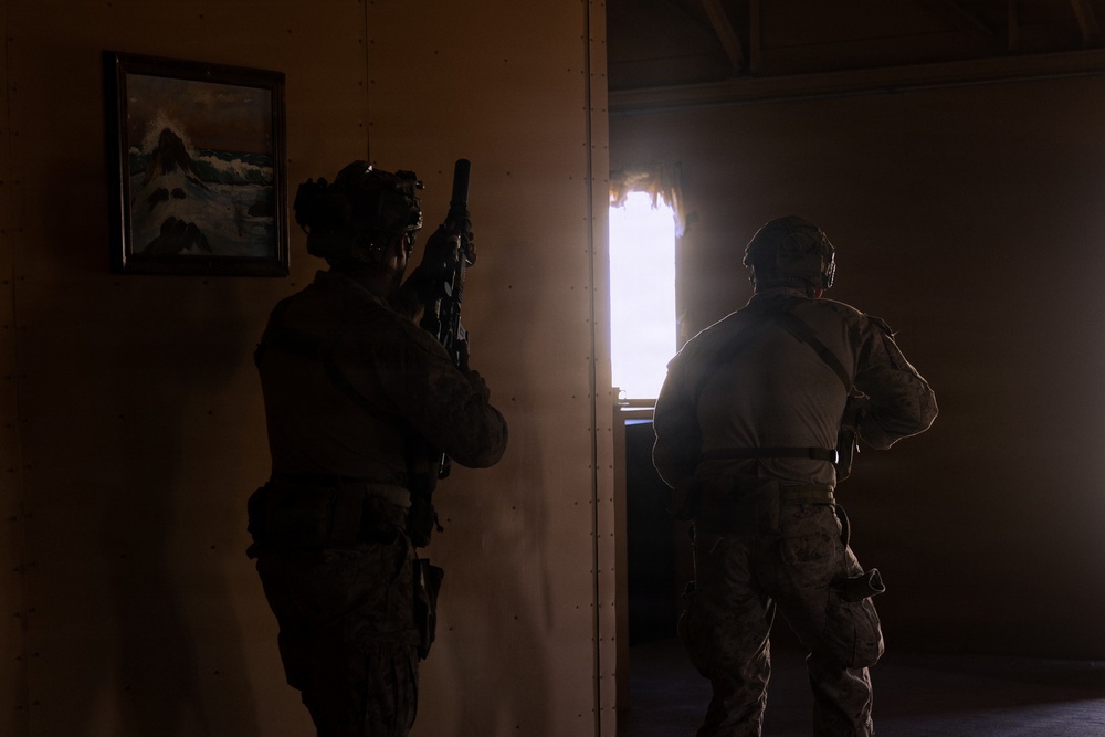 ITX 3-26 | 2nd Battalion, 24th Marines, Scouts Participate in Information and Intelligence Integration Training