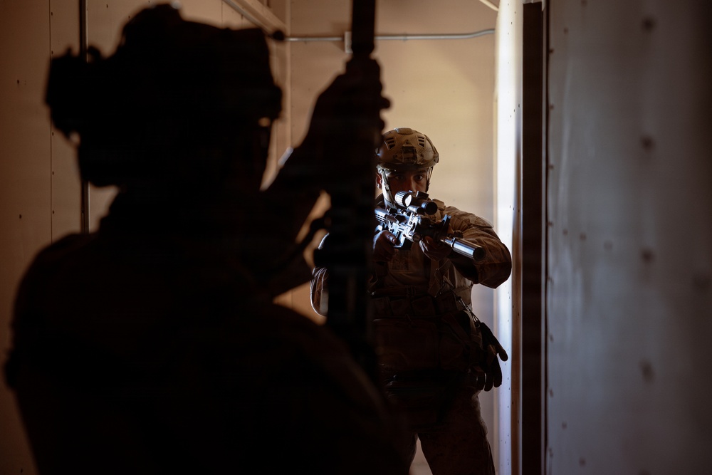 ITX 3-26 | 2nd Battalion, 24th Marines, Scouts Participate in Information and Intelligence Integration Training