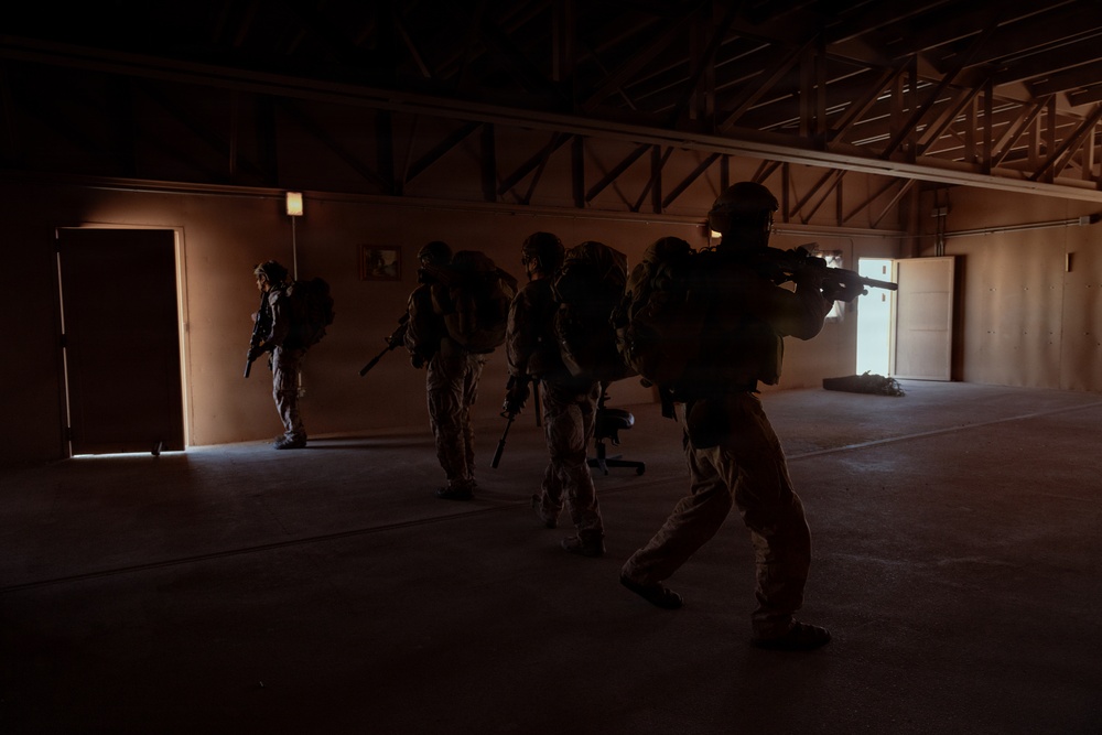 ITX 3-26 | 2nd Battalion, 24th Marines, Scouts Participate in Information and Intelligence Integration Training
