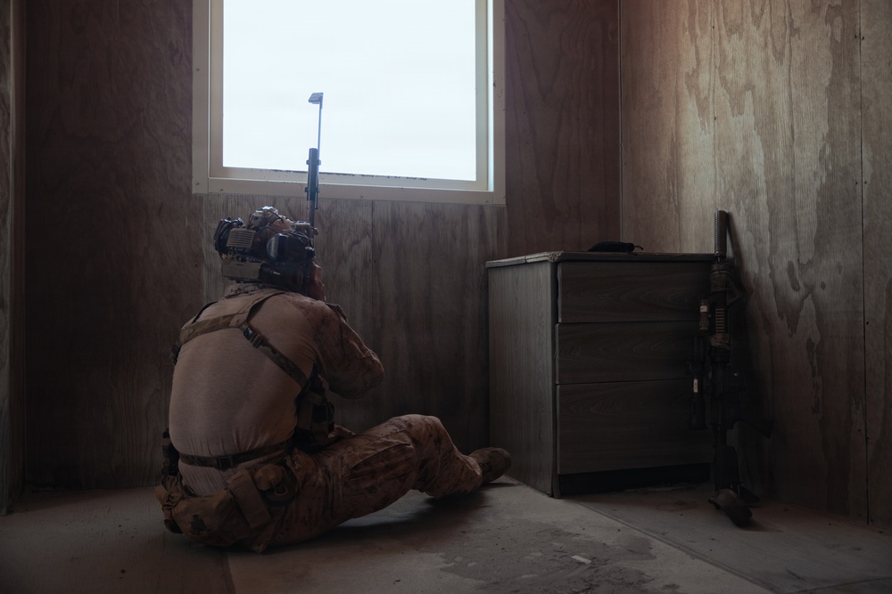 ITX 3-26 | 2nd Battalion, 24th Marines, Scouts Participate in Information and Intelligence Integration Training