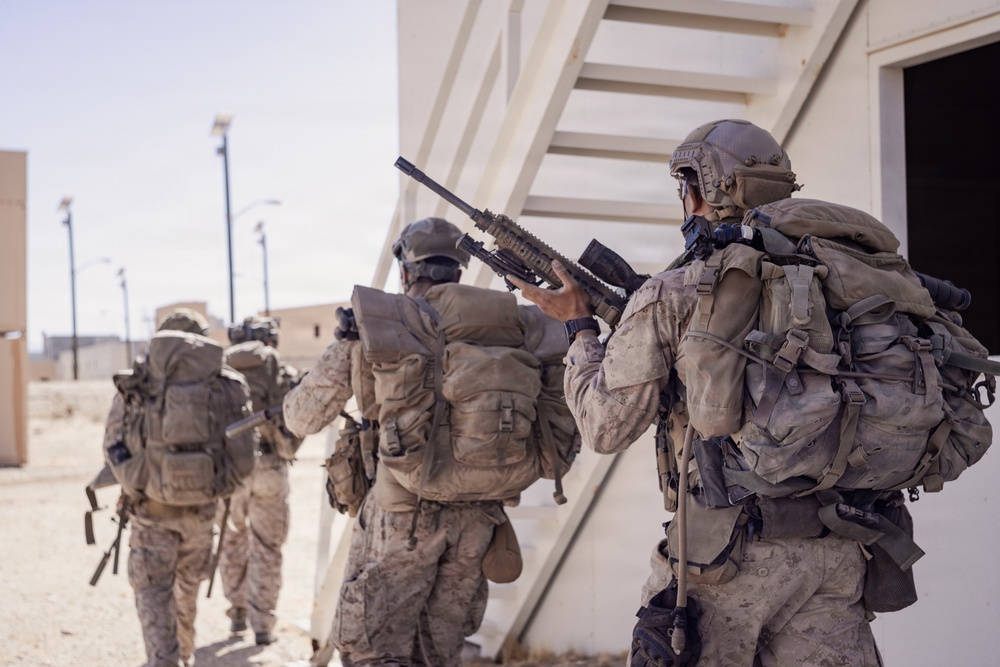 ITX 3-26 | 2nd Battalion, 24th Marines, Scouts Participate in Information and Intelligence Integration Training