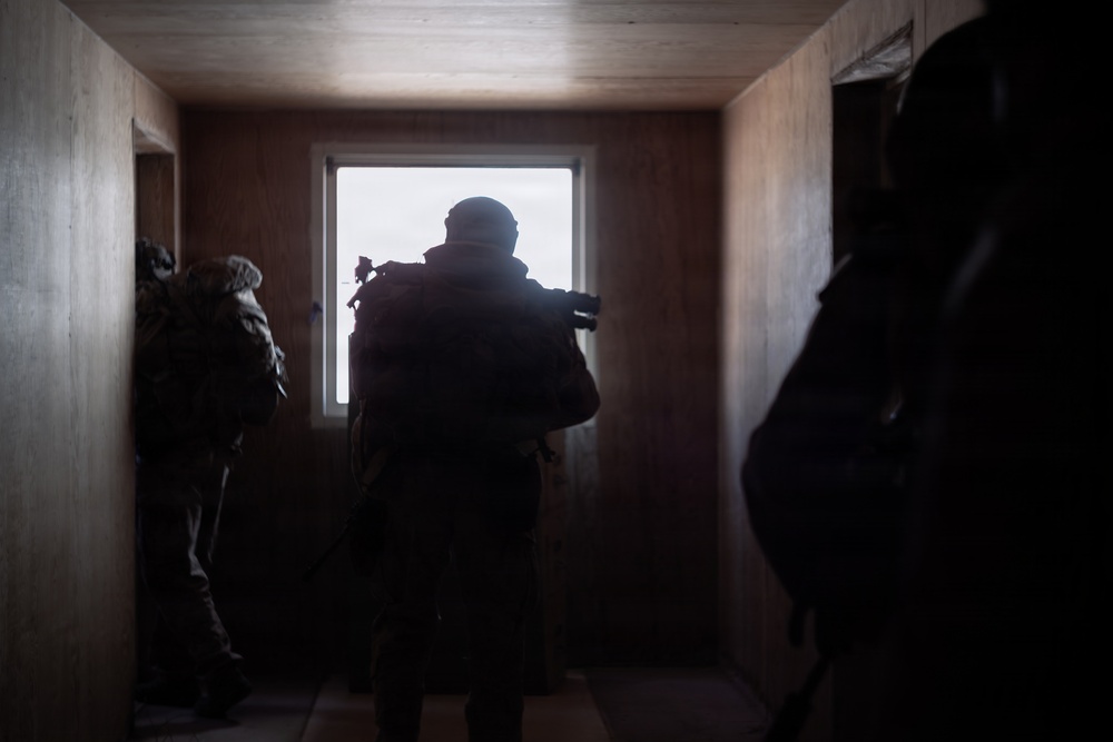 ITX 3-26 | 2nd Battalion, 24th Marines, Scouts Participate in Information and Intelligence Integration Training