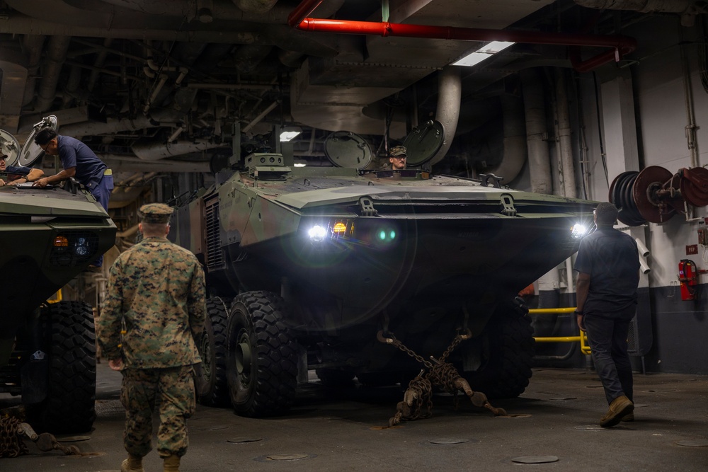 26th Marine Expeditionary Unit’s Type Commanders Amphibious Training | ACV Chain Down