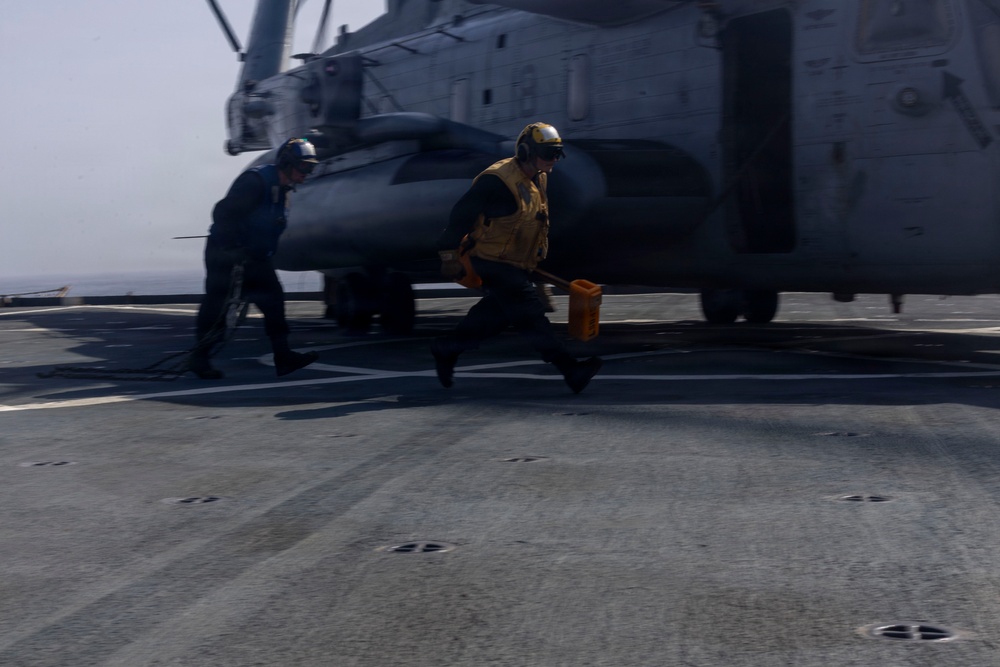 USS Comstock Conducts Flight Quarters