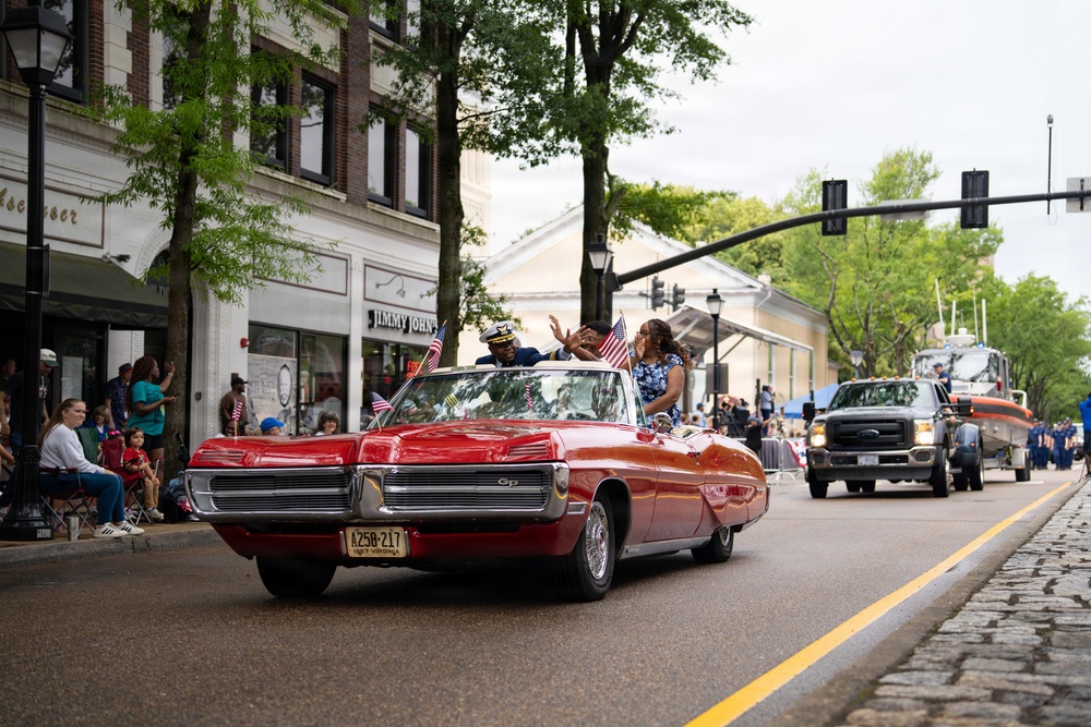 U.S. Coast Guard East District takes part in Memorial Day Parade