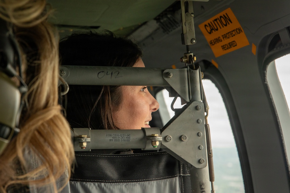 Delaware Army National Guard Aviation Hosts Military Spouse Appreciation Flight