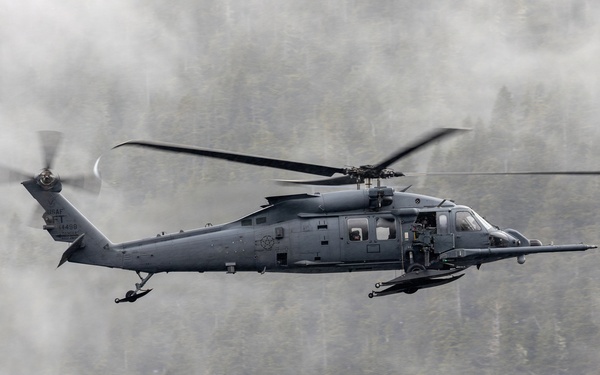 Alaska Air National Guard responds to 2 plane crashes, rescues 2 pilots
