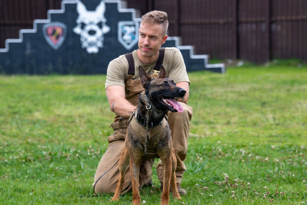 USAFA cadets attend K-9 and SIM rounds demonstration