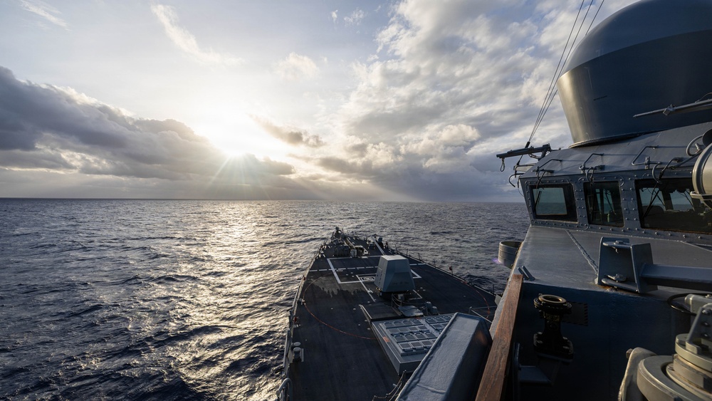 USS Mustin conducts bridge operations