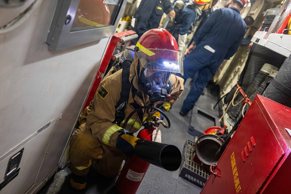 USS Mustin conducts a general quarters drill