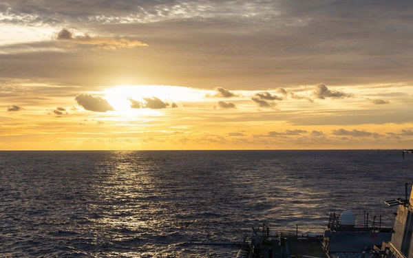 USS Mustin conducts bridge operations