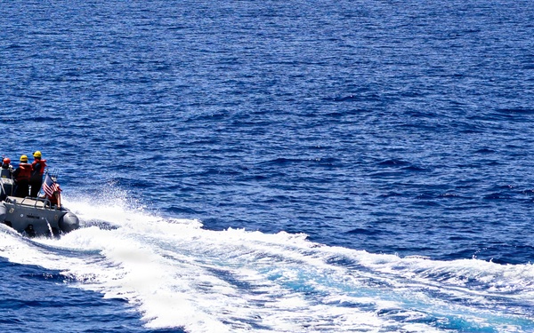 USS Mustin conducts an intergrated training team drill