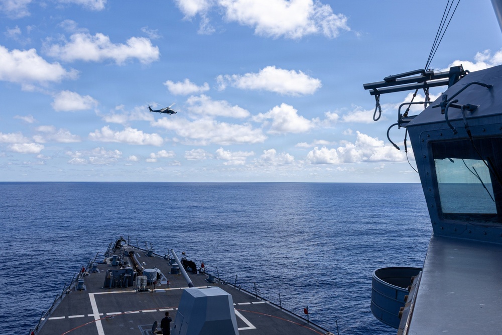 USS Mustin conducts an integrated training team drill